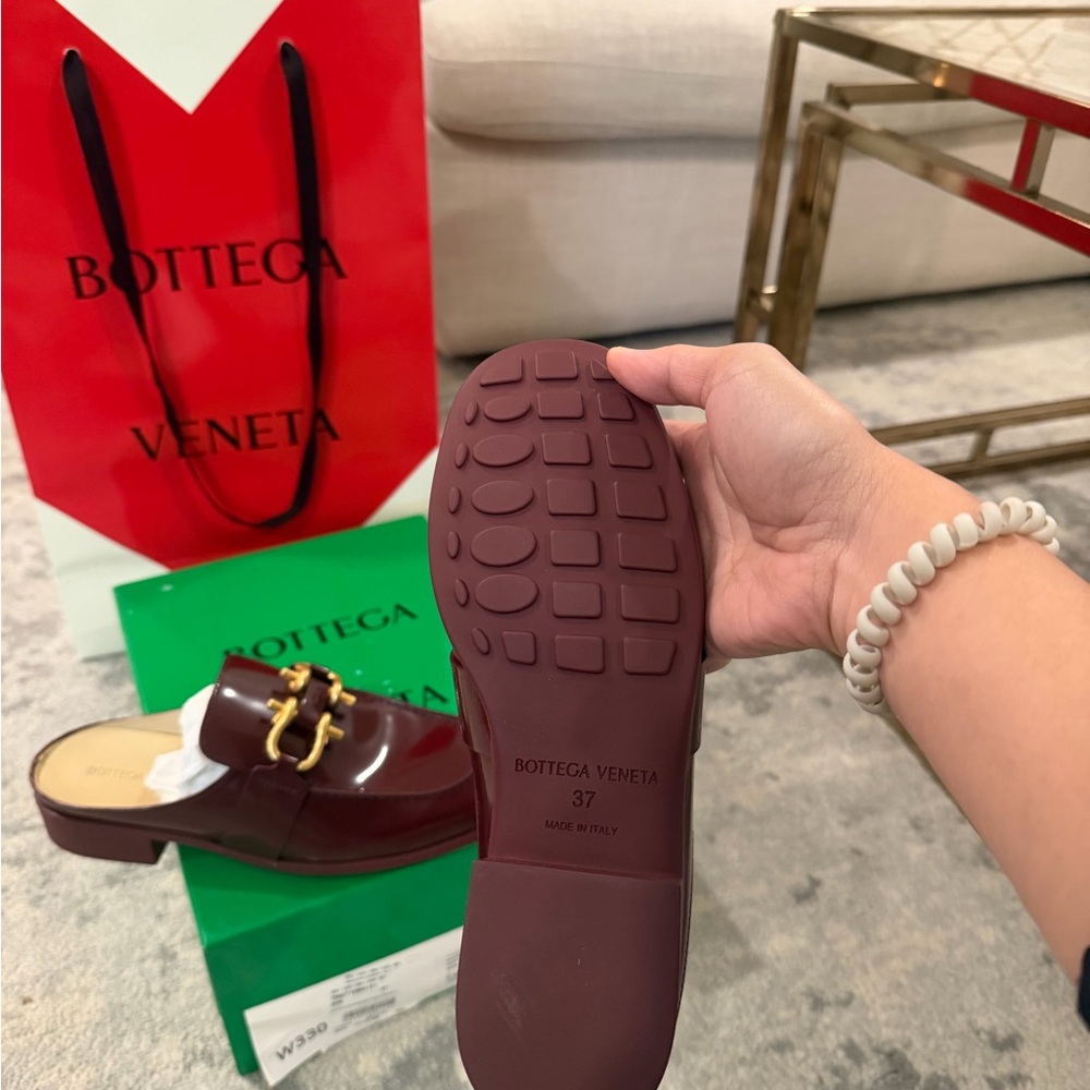 Bottega Veneta Merlot Soft Vinyl Monsieur Moccasin Box - Picture 3 of 6